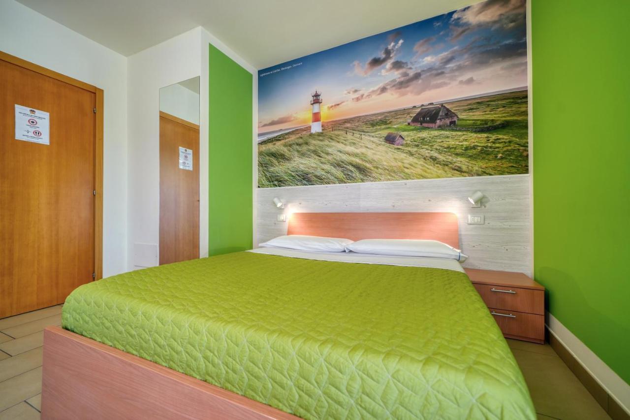 The Lighthouse Rooms Lazise Exterior photo