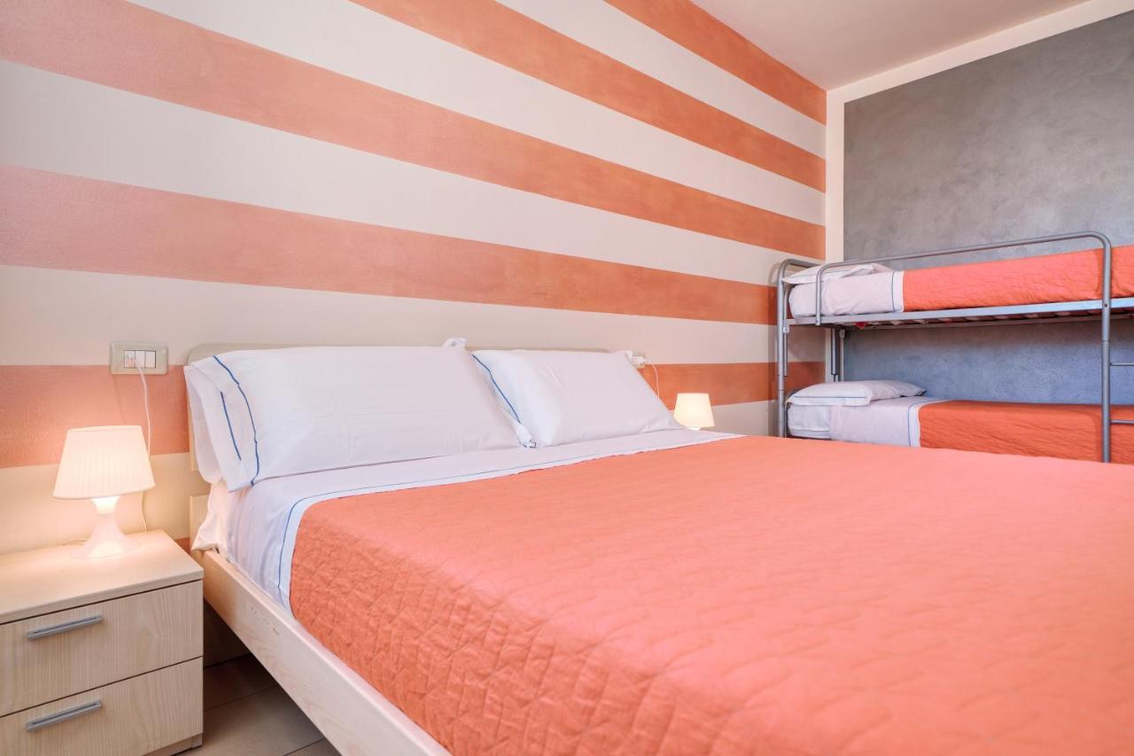 The Lighthouse Rooms Lazise Exterior photo