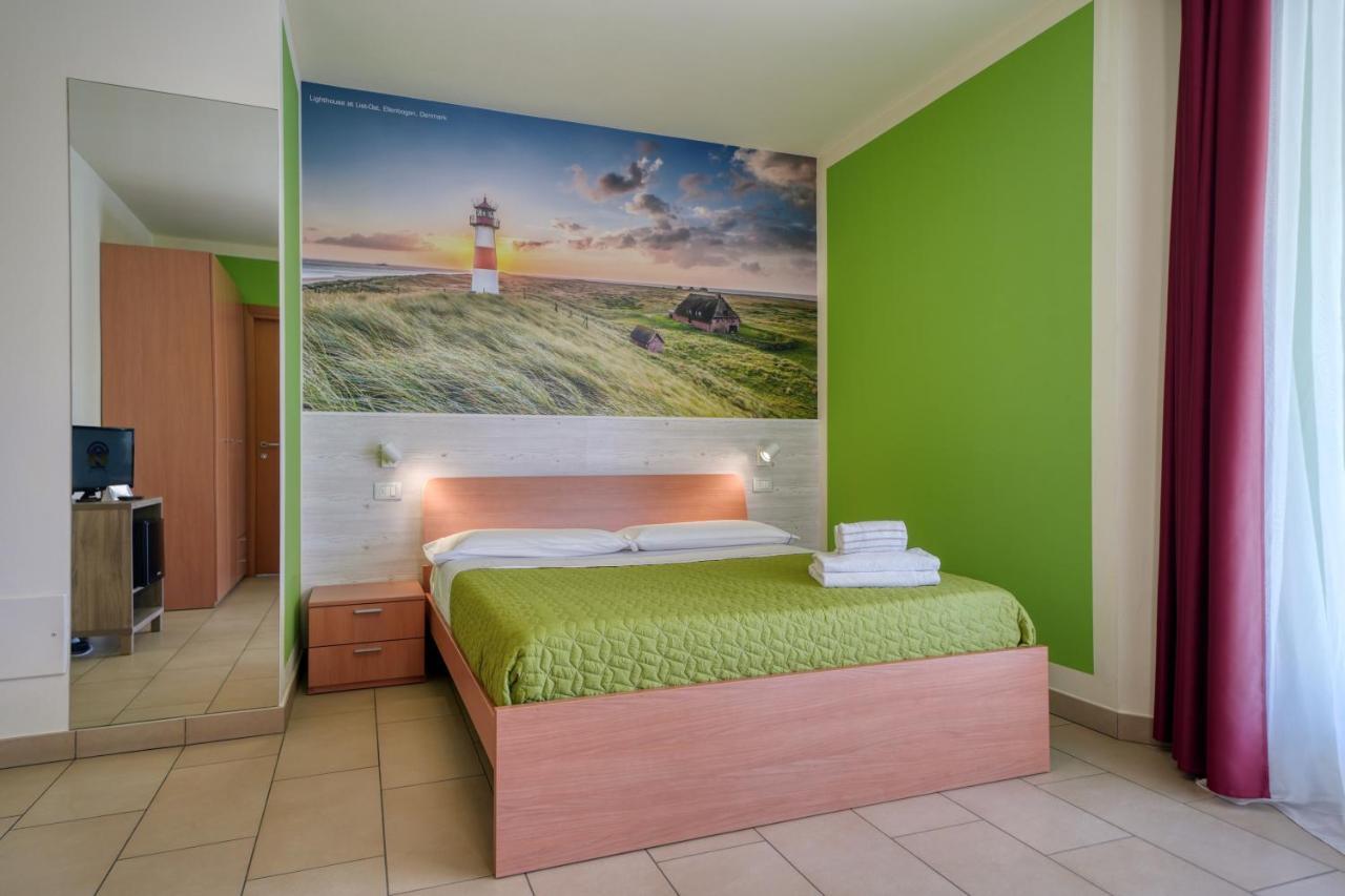 The Lighthouse Rooms Lazise Exterior photo