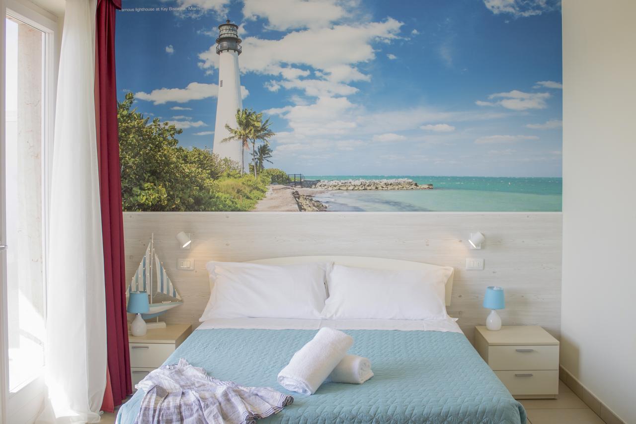 The Lighthouse Rooms Lazise Exterior photo