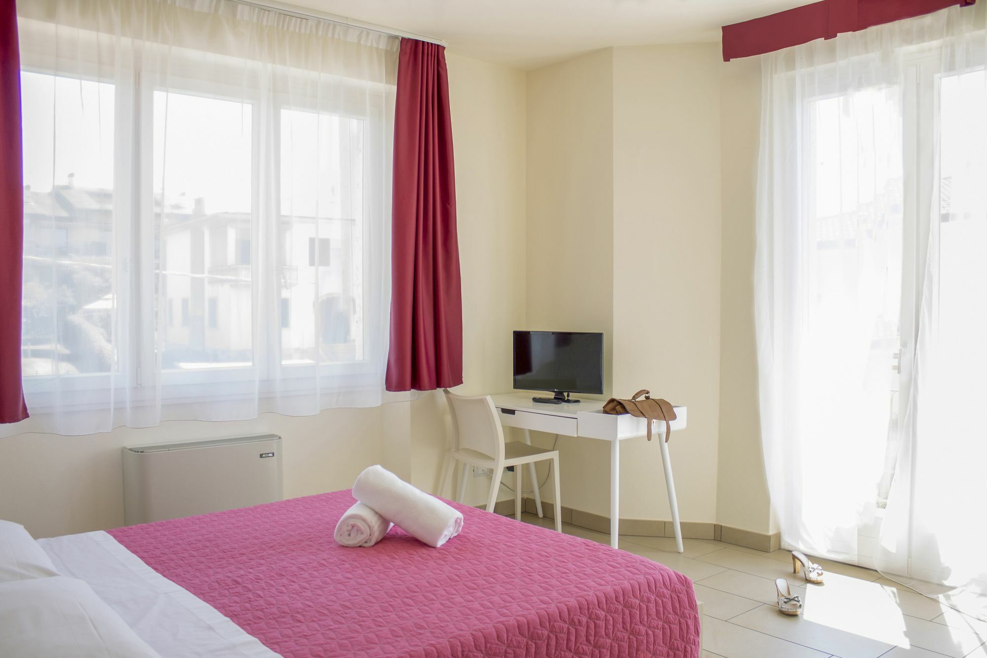 The Lighthouse Rooms Lazise Exterior photo