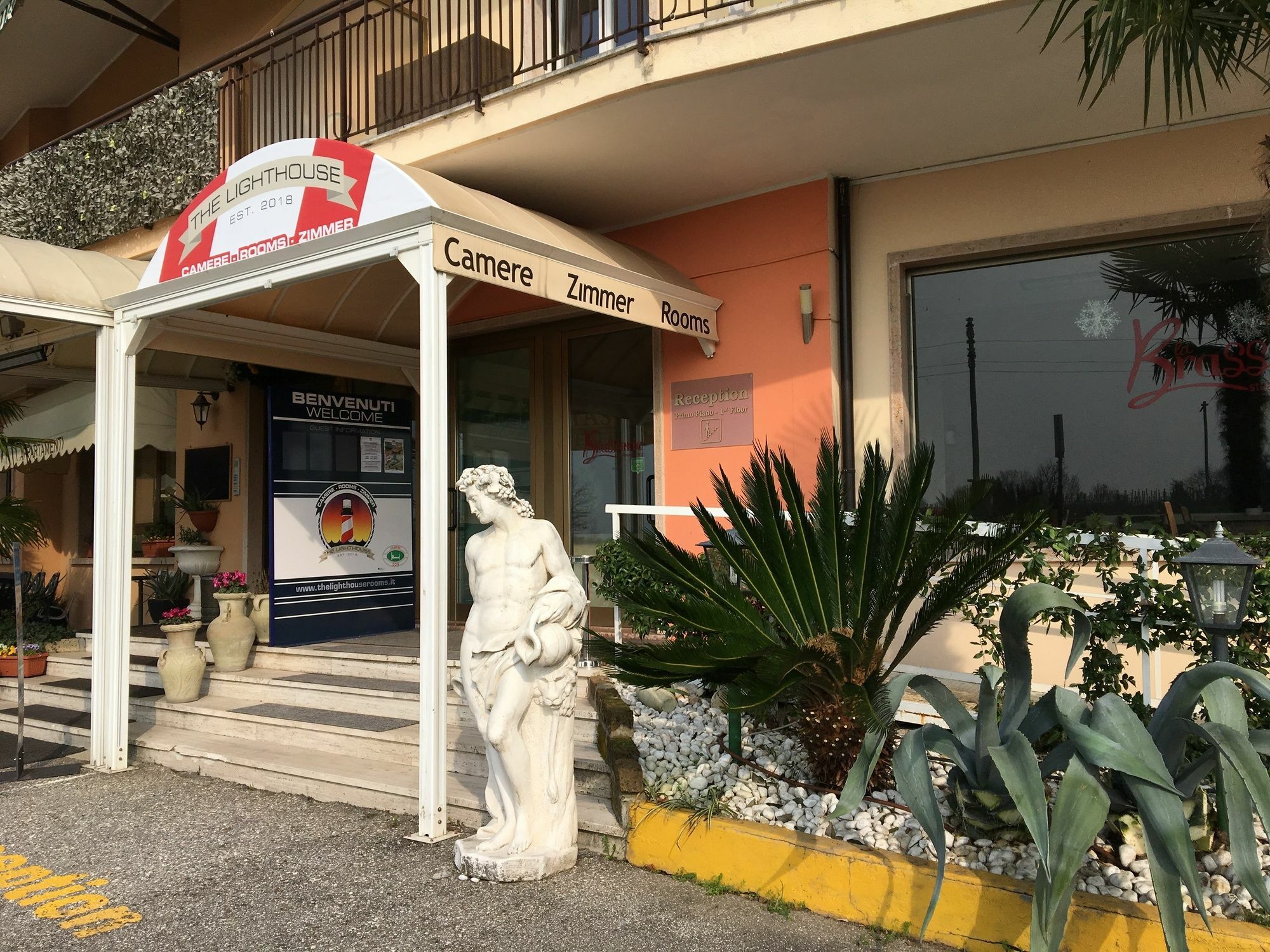 The Lighthouse Rooms Lazise Exterior photo